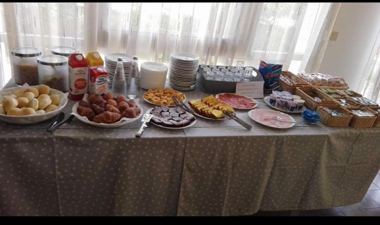 Hotel Enrica Cervia Luaran gambar